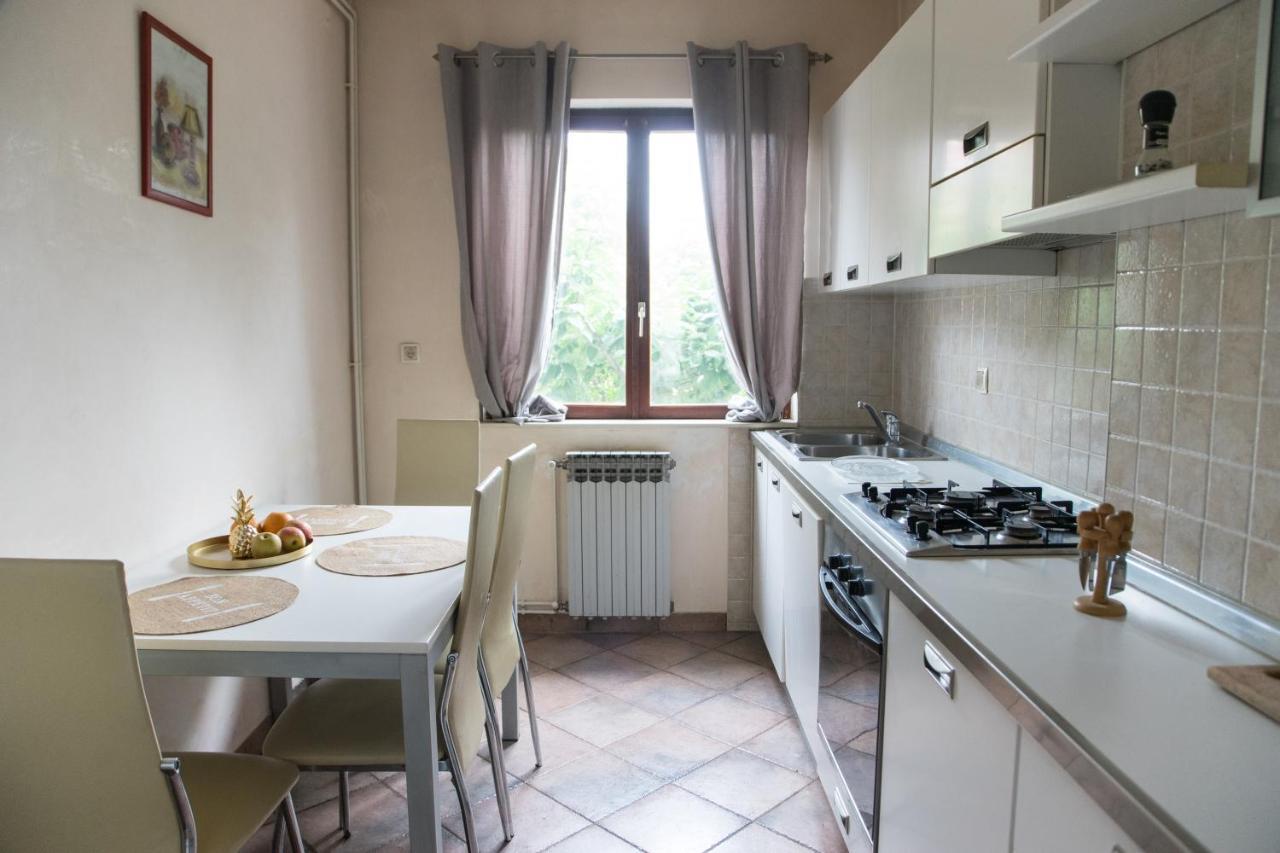 Casa Tosic Apartment Ровин Екстериор снимка