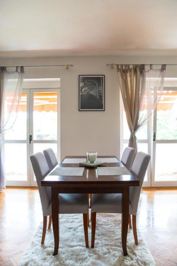 Casa Tosic Apartment Ровин Екстериор снимка