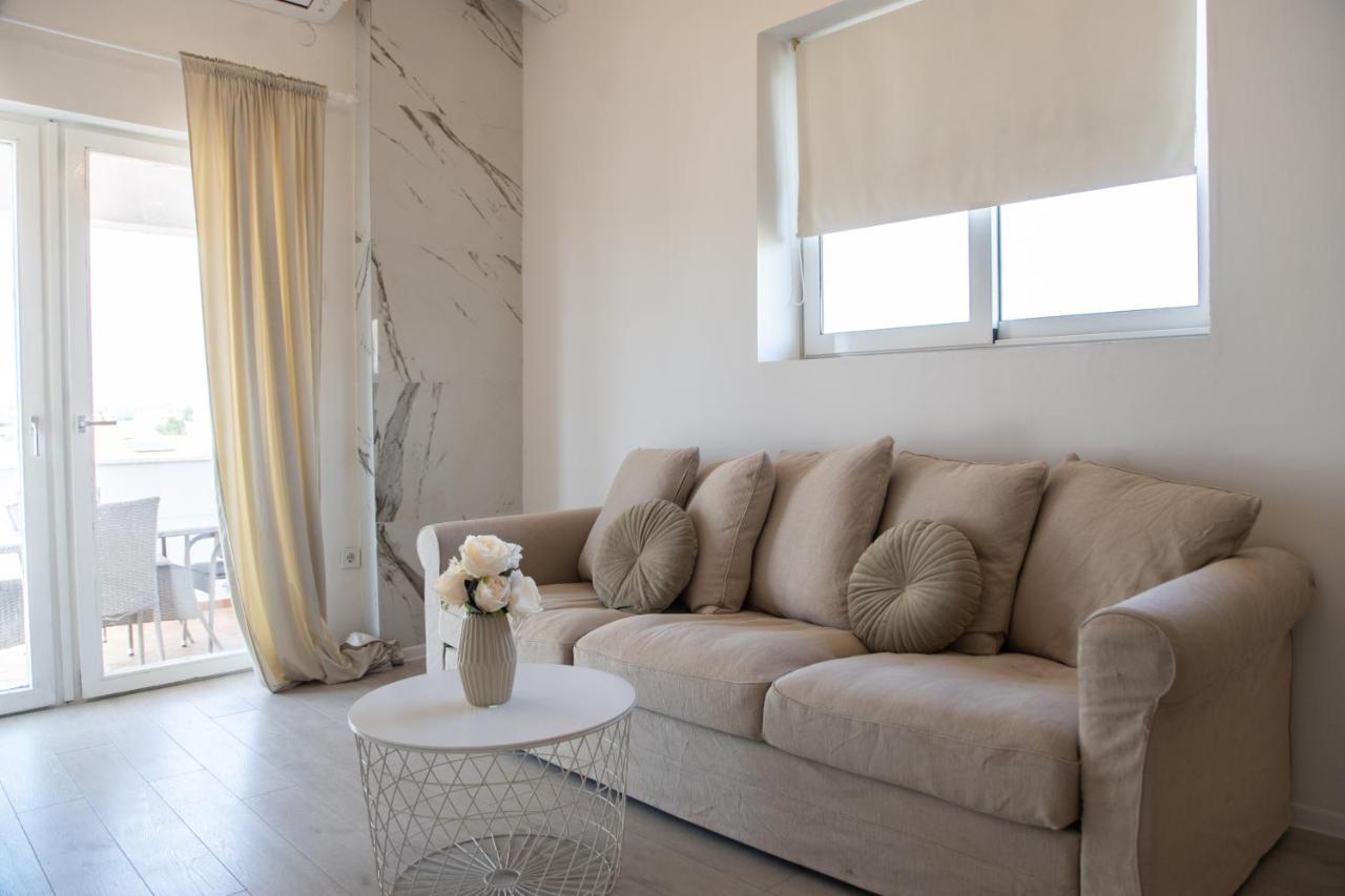 Casa Tosic Apartment Ровин Екстериор снимка