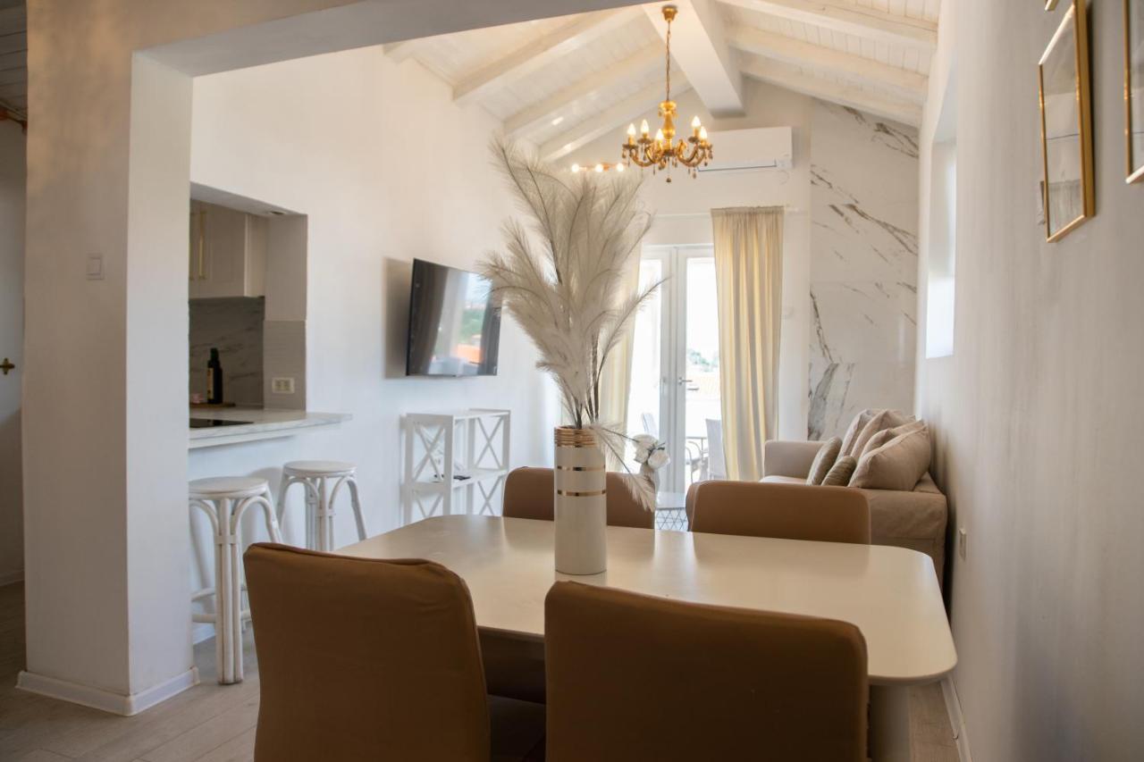 Casa Tosic Apartment Ровин Екстериор снимка